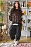 Sunday Morning Chill Sweatshirt Black & Chestnut